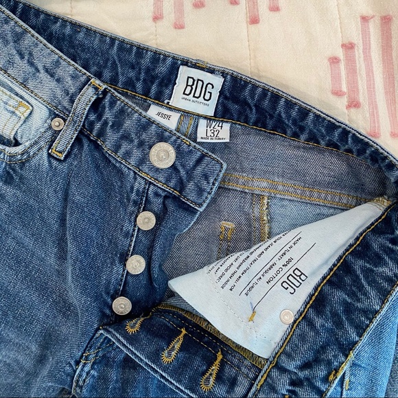 BDG Urban Outfitters Jessye Jean - Picture 4 of 4
